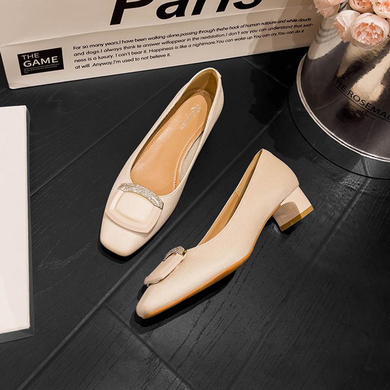 Thick heel light mouth single shoes 2025 new spring and autumn low heels French soft leather square head not tired feet high heels women's black