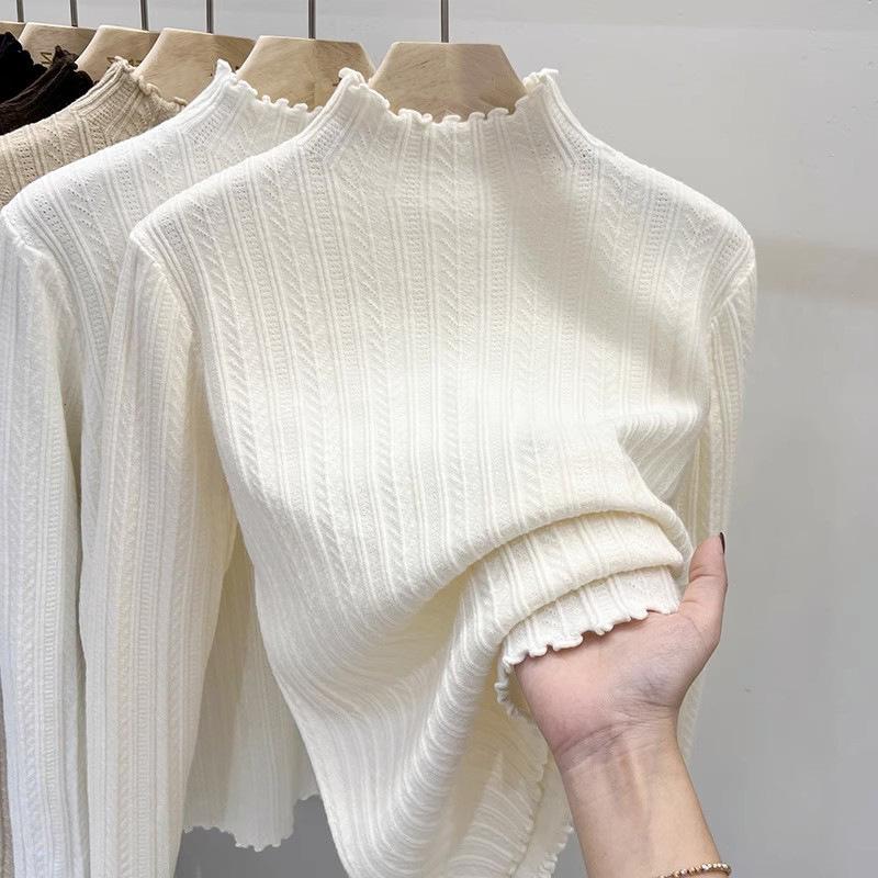 Женский осенне-зимний белый пуловер базового слоя с оборками - трикотажный топ с полувысоким воротником для весны и осени