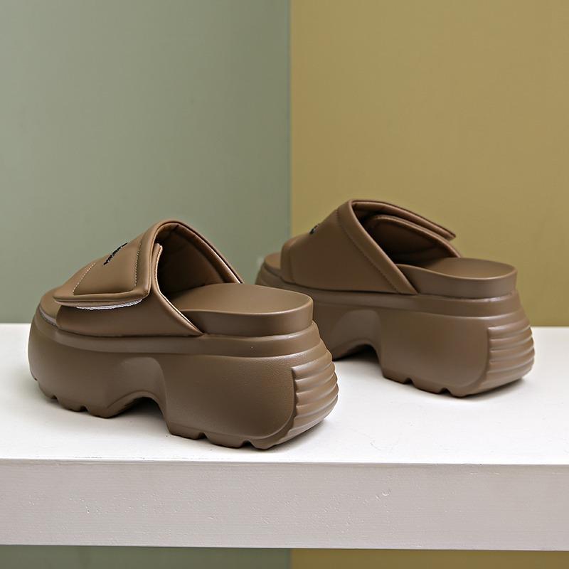 Модные 9 см новые летние женские тапочки на толстой подошве шлепанцы женские туфли на танкетке пляжная обувь женские тапочки на высокой платформе уличные сандалии