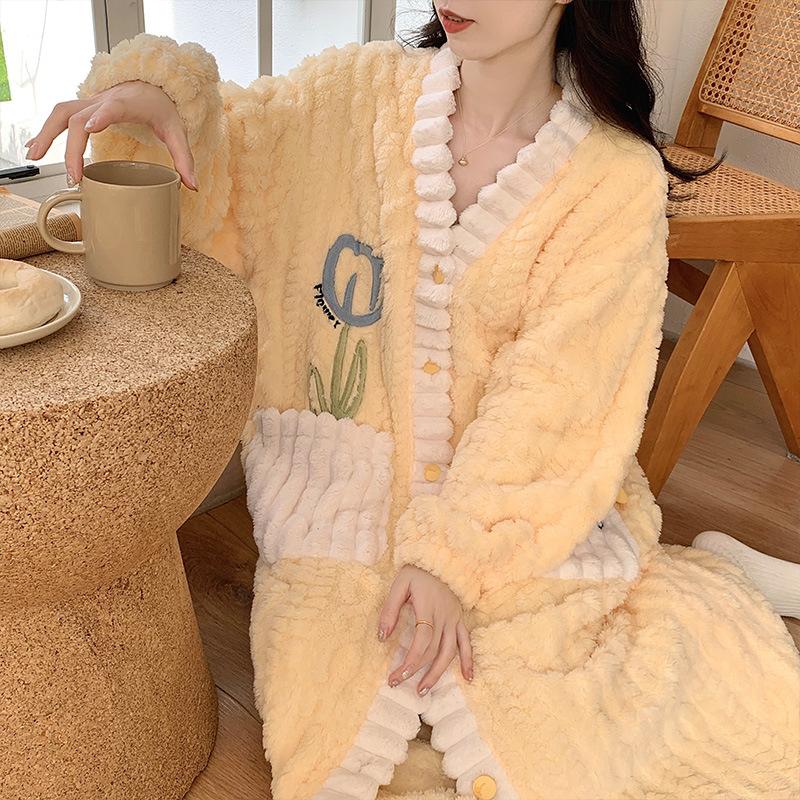 Коралловая бархатная ночная рубашка, женская осенне-зимняя ночная рубашка, длинная зимняя фланелевая рубашка больших размеров, фланелевой фланелевой халат, пижамное пальто
