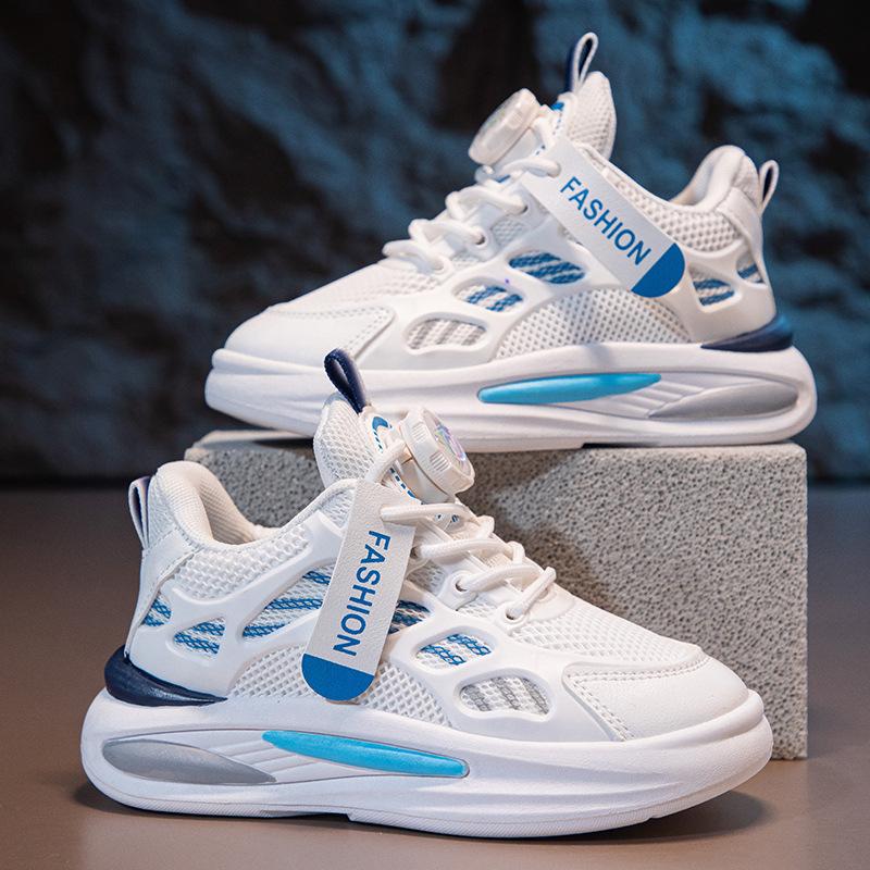 Детская дышащая сетчатая обувь весна и осень, новые туфли для мальчиков и девочек с мягкой подошвой для пап, повседневная обувь для детей среднего и старшего возраста с вращающимися пуговицами