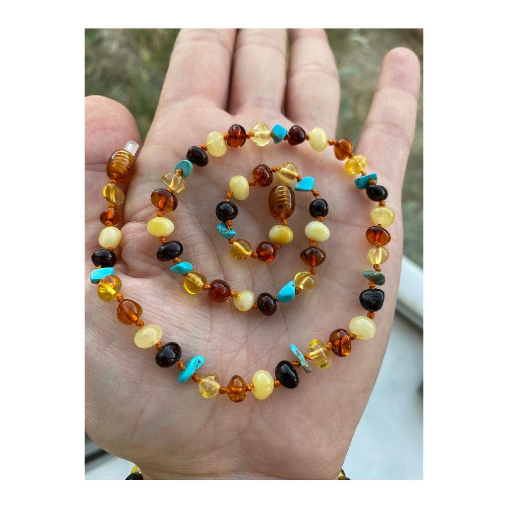 Оригинальное сертифицированное детское колье с каплей из янтаря и бирюзы