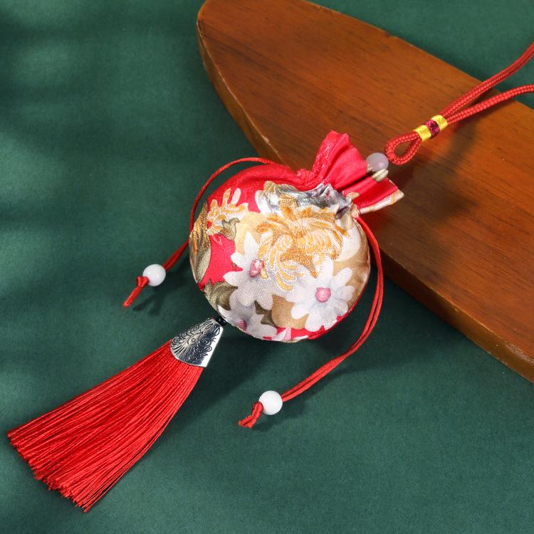 Embroidered Lavender Sachet: Dragon Boat Festival Car Pendant, Mosquito Repellent for Babies and Kids