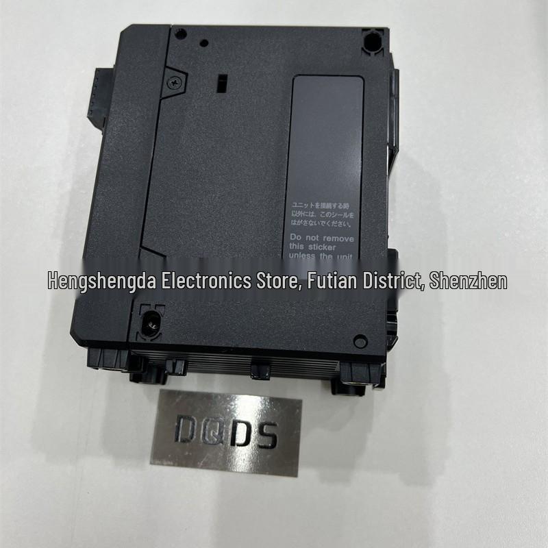 LK-G5000P/PV/V and LK-G5001 Laser Sensor by KEYENCE