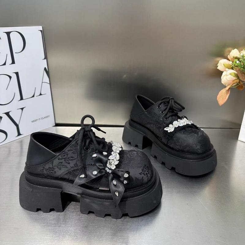 Весна 2024 года, новая обувь на толстой подошве с ретро-принтом Water Diamond, модная и удобная обувь в британском стиле для женщин