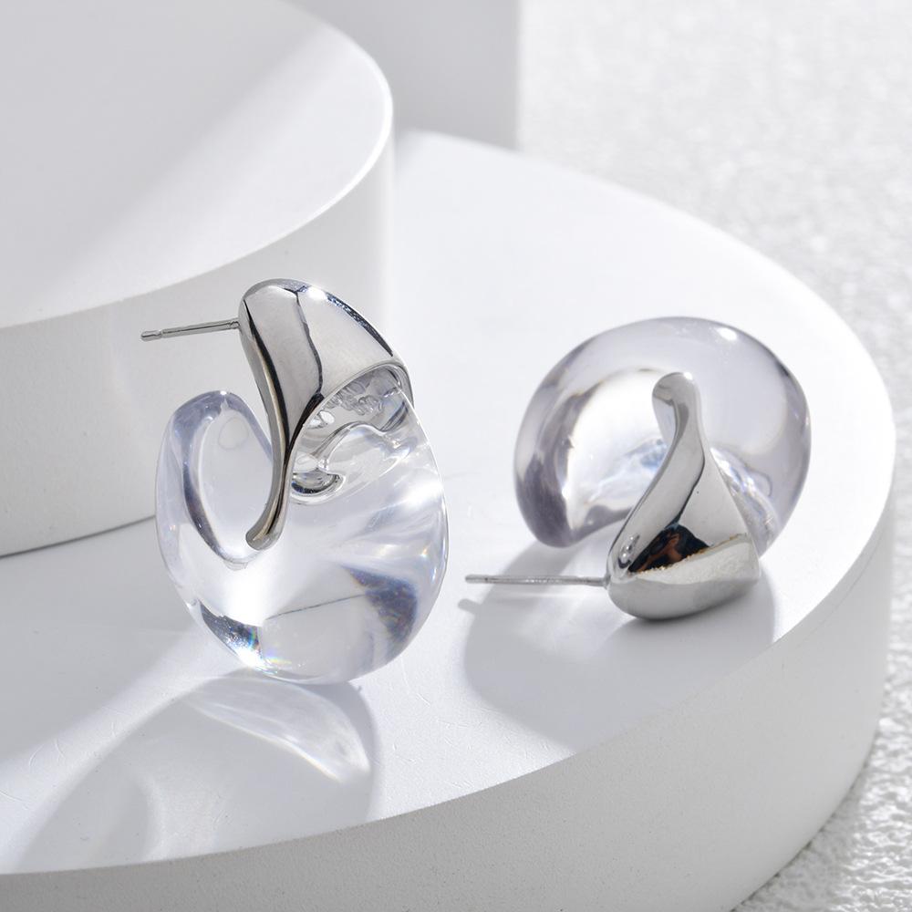 Прозрачные серьги-крючки