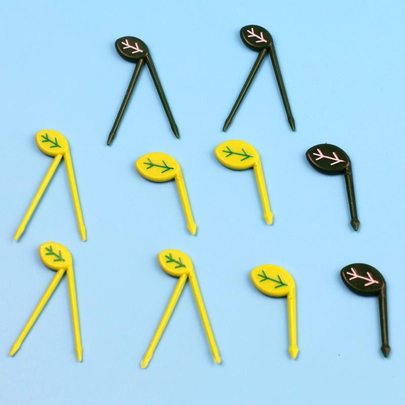 Creative Cartoon Animal Fruit Forks for Kids – Cute, Plastic Bento Picks for Household & Kitchen Use