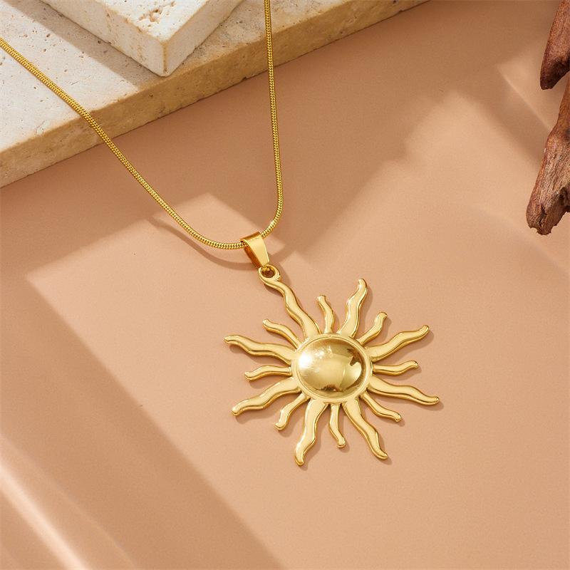 Stainless Steel Golden Sun Pendant Necklace For Women Girl 2025 Concise Solar Neck Chain Jewelry Gift