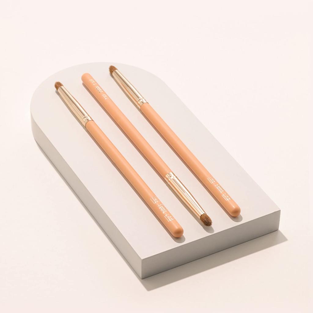 THE TOOL LAB 225 Small Crease Eyeshadow Eye Makeup Handmade with Premium Fiber Perfect for Korean Perfect for Fine Lines and Intricate Expressions