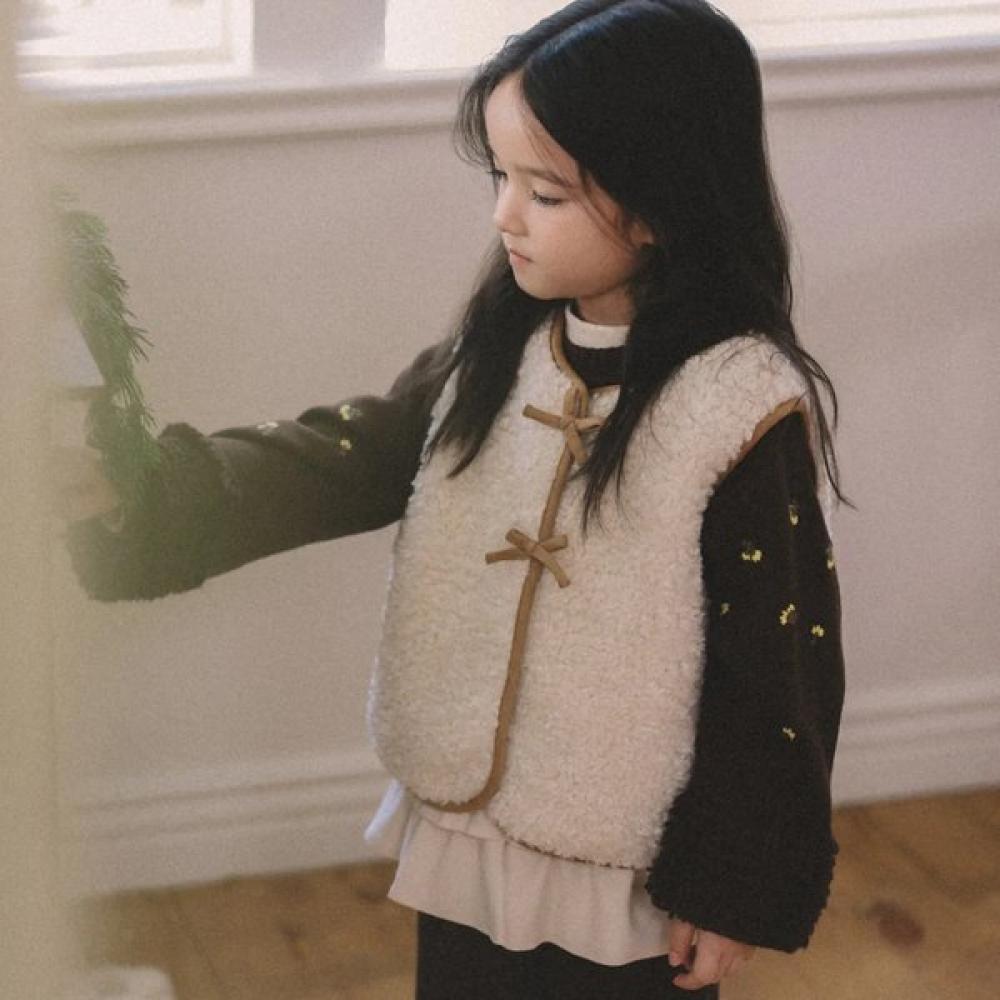 Little Ground Ribbon Mustan Vest 76c12 226 01