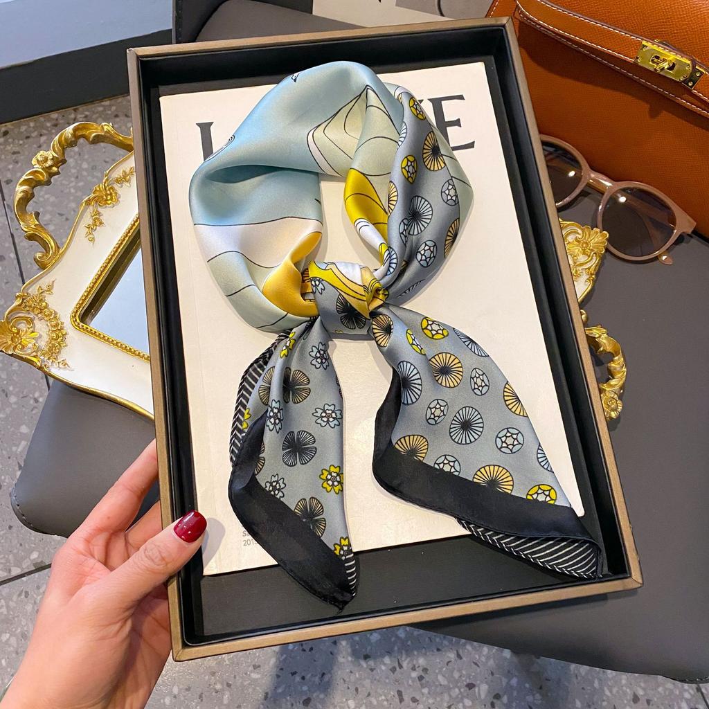 Small Silk Scarf Women'S Versatile High-End Decorative Square Scarf Professional Small Scarf Simulation Silk Korean Version Streamer Bag