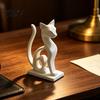 Ручная резьба Настольный декор Минималистичная 3D-печатная фигурка кошки, Декоративная статуэтка животного, Креативная детализированная малая настольная скульптура для интерьера дома