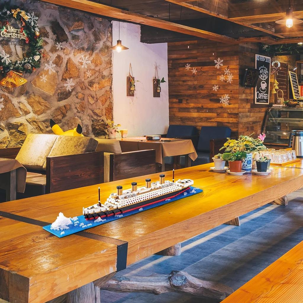 Vortalia Real Hobby Series Titanic Ship Building Blocks Set, Titanic Luxury Cruise Ship, Assembly Kit, Gift for Birthdays and Christmas, Boys, Girls,