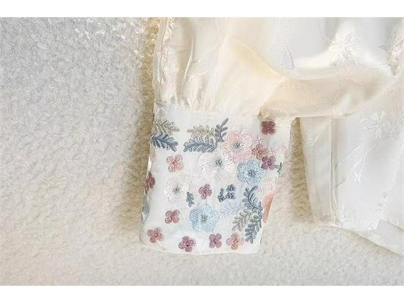 Женский жаккардовый топ в национальном стиле 2024: Весенне-осенняя рубашка премиум-класса со стойкой