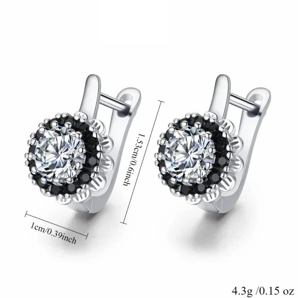 Серьги-кольца с черным и белым камнем