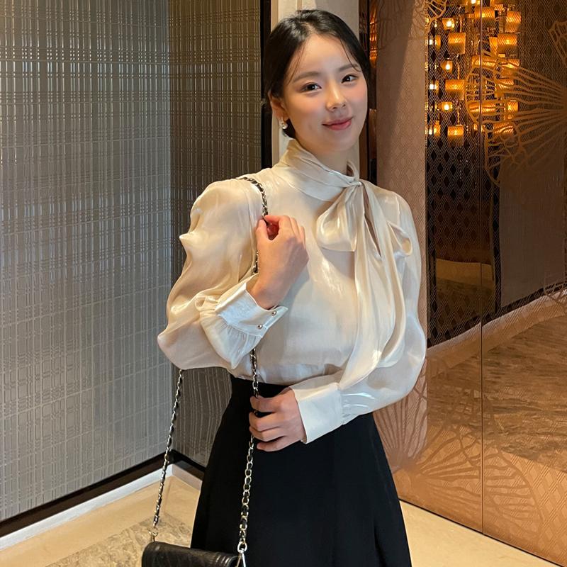 Korean Fashion Ribbon Satin Bow Tie Collar Women Shirt Spring Autumn Long Sleeved Top Office Elegant Loose Casual Simple Blouse Female Clothes 3143