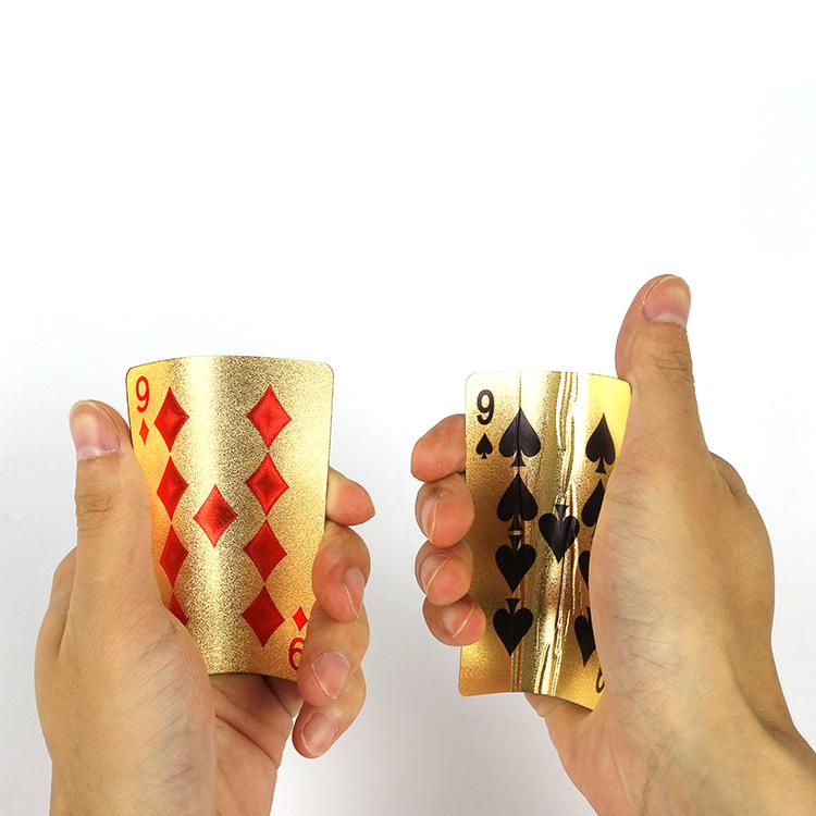 Пластиковые игральные карты с радиальным узором цвета розового золота - Подарочное издание Настольные игры