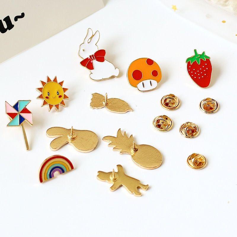 10-100Pcs Enamel Badges Pins Diversity Random Brooches Icons Plants Animal Fruit Pins On Backpack Clothes Hat Decor Accessories