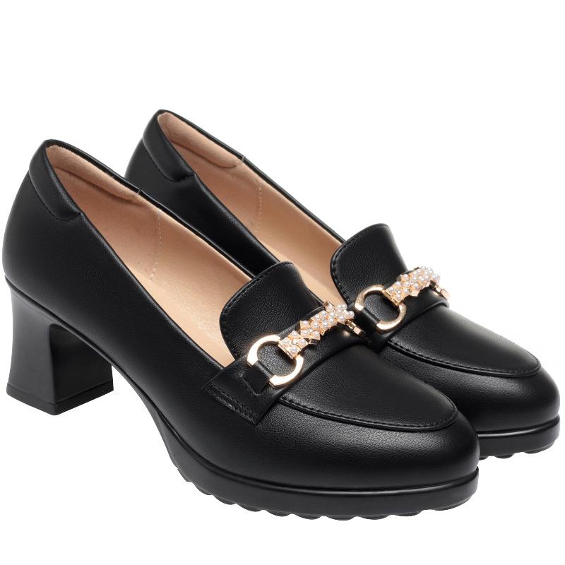 Модные весенние туфли на квадратном каблуке с металлической цепочкой, женские мягкие кожаные туфли, модные туфли без застежек на толстом каблуке, повседневные туфли Мэри Джейн для офиса и мамы