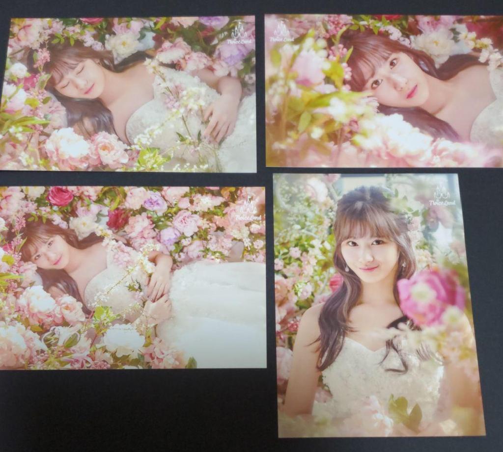 [USED] TWICE Sana trading card
