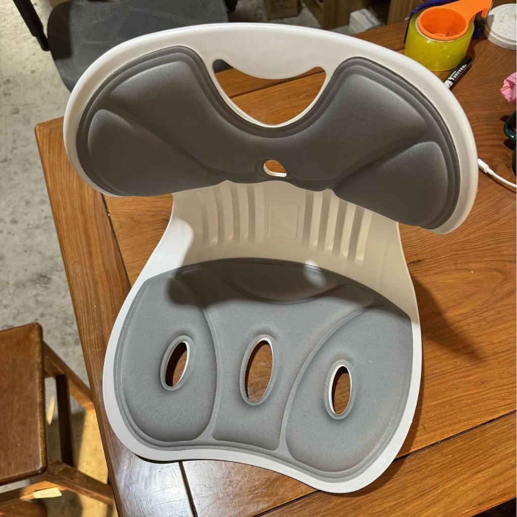 Эргономичная дышащая подушка для поддержки талии для коррекции осанки и комфорта при длительном сидении