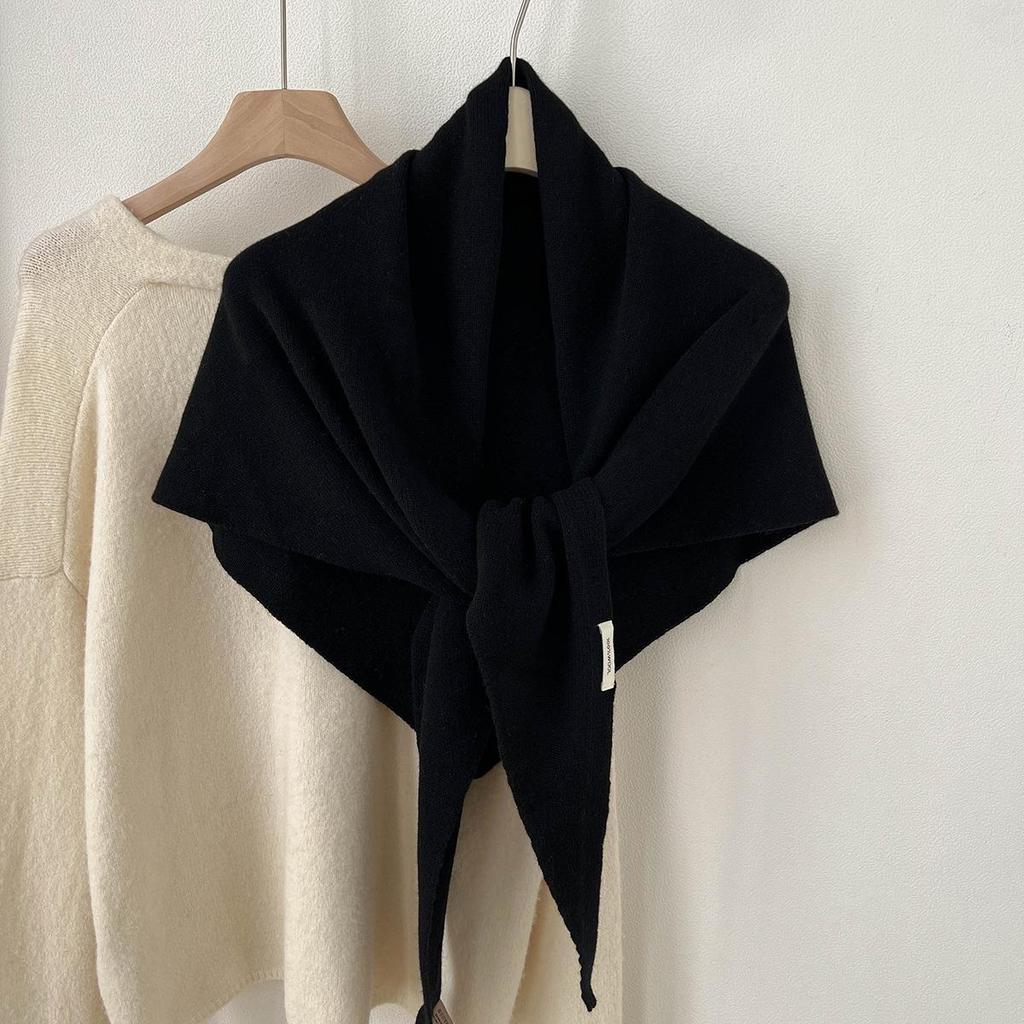 100% Pure Wool Women's Triangle Shawl: Knitted Scarf, Solid Color, High-End and Versatile Neck Warmer