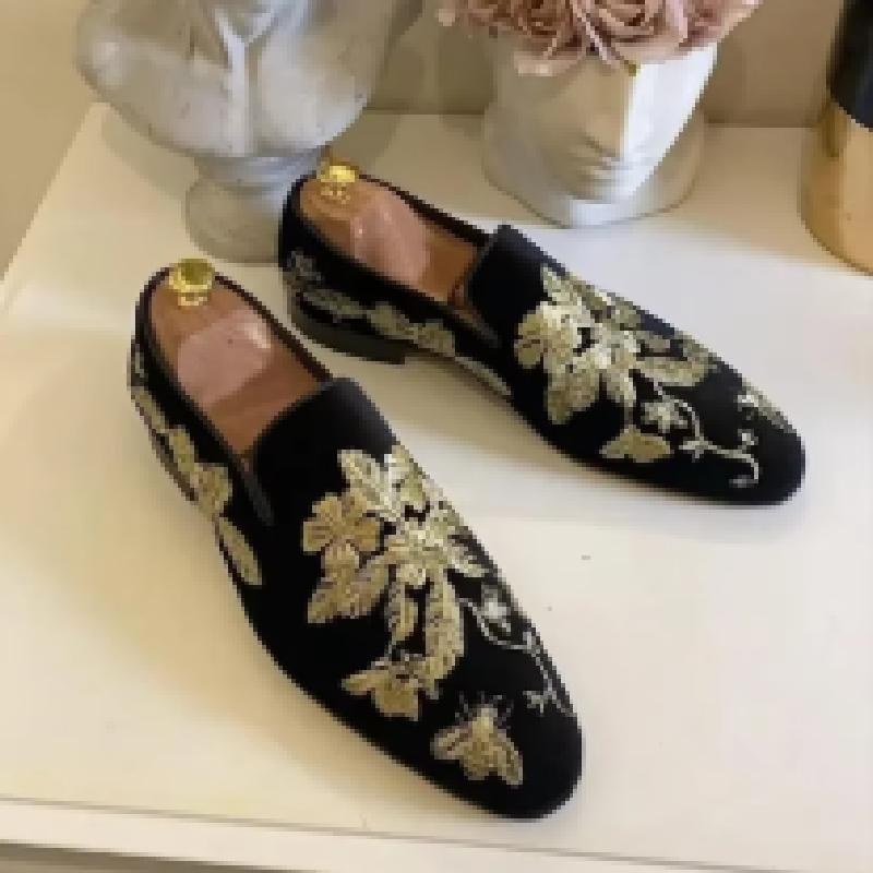 Большой размер 38-48 Деловые мужские лоферы Черные мужские Легкие Удобные Модные Вышитые туфли Обувь для путешествий Мужские