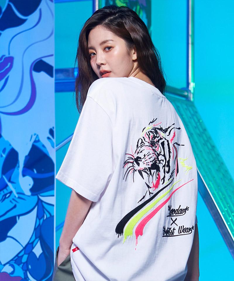 ARTISTWEAR [Atw X Leodav] Tiger Embroidered Oversized Short Sleeve T-Shirt_Wh
