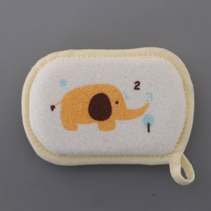 Ткань для полотенец с животными и героями мультфильмов, аксессуары для малышей, щетки для ванны, мягкая губка для новорожденных с мультяшным медведем, детская губка для детей