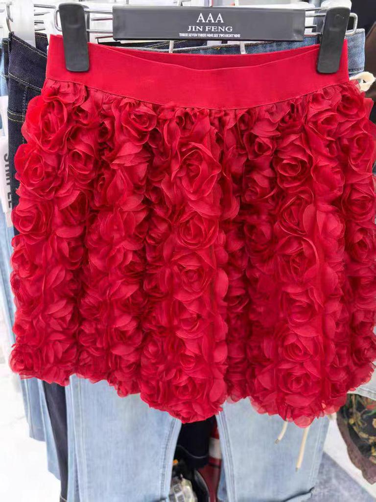 Женская европейская и американская A-силуэтная юбка с 3D-розами: Элегантная короткая юбка для похудения