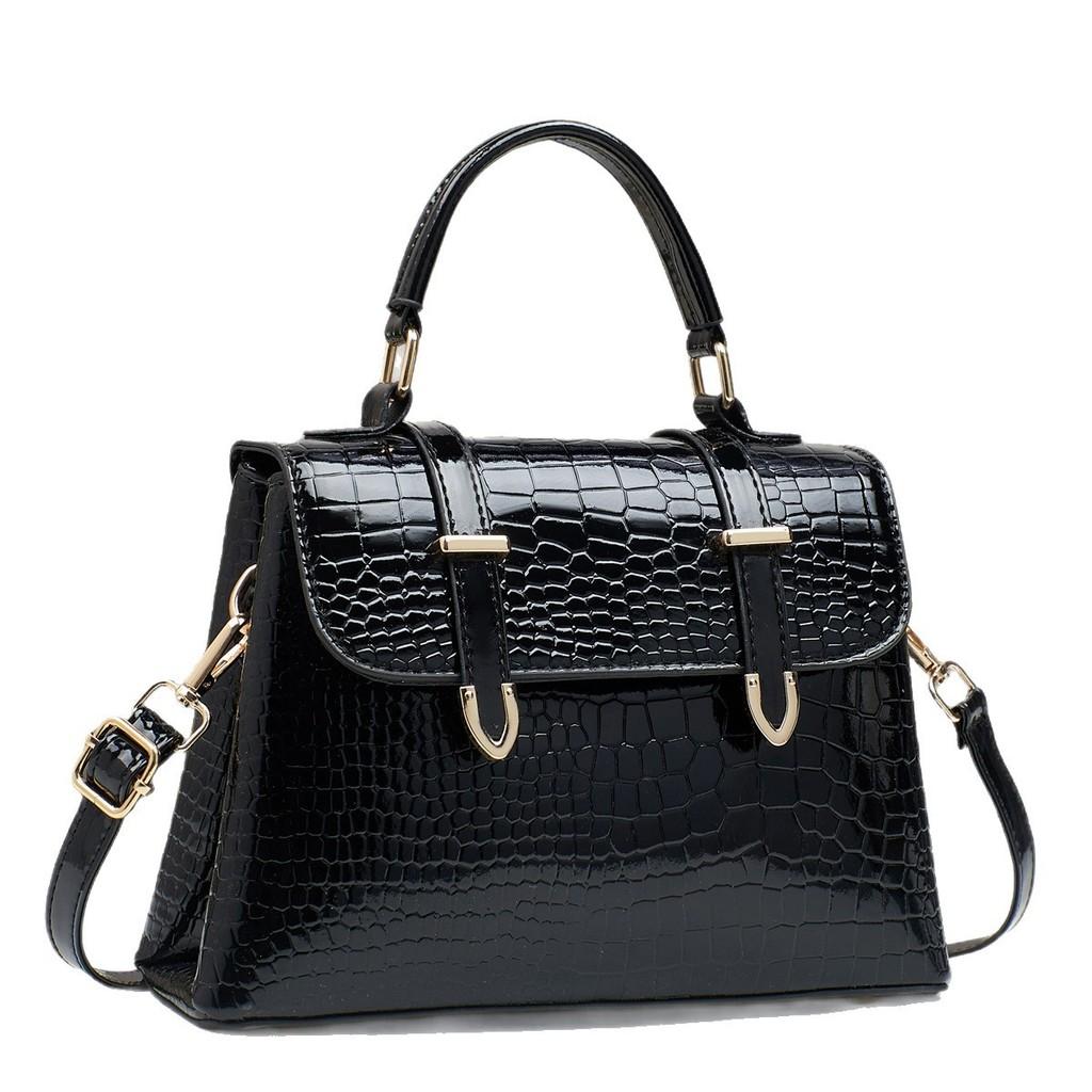 Minimalist Pu Small Square Bag With Zipper Closure For Office And Casual