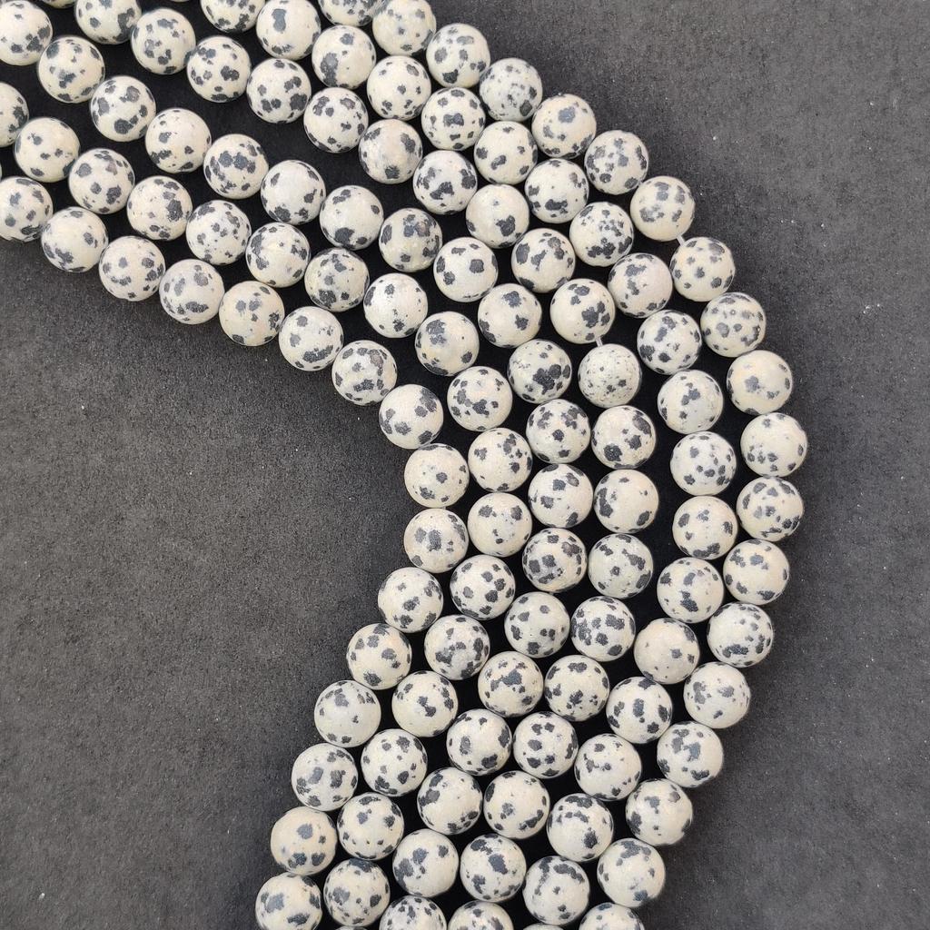 Натуральная матовая далматинская яшма, бусины из гладкого далматинского камня, черные пятнистые точки, бусины для изготовления ювелирных изделий в виде точек, размер 6 мм, 8 мм, 10 мм.