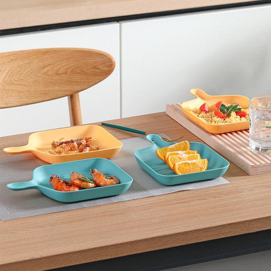 Fruit Tray Food Grade Wear Resistant Plastic BPA Free Fruit Dessert Snack Plate Serving Tray