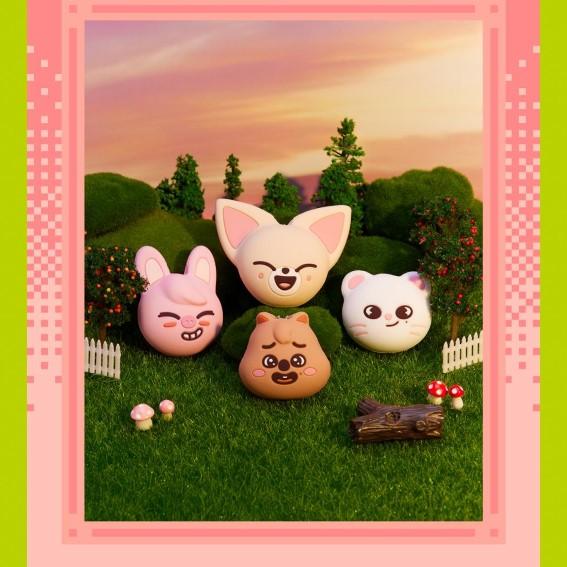 Bandai Tamagotchi Nano Straykids X SKZOO