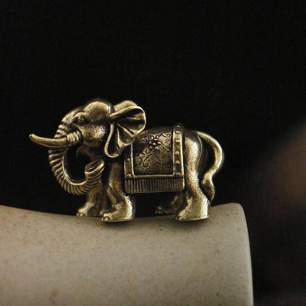 Ретро Латунная Фигурка Счастливого Слона - Медное Ремесло Ручной Работы для Декора Офиса