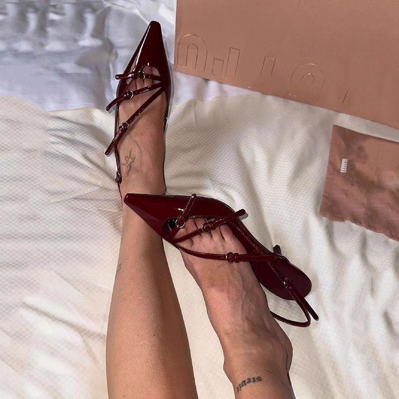 Женские туфли на высоком каблуке из лакированной кожи, бордовые туфли-лодочки на шпильке, 2025, темперамент интернет-знаменитости, с неглубоким вырезом, пустые, с сумкой на носке, босоножки