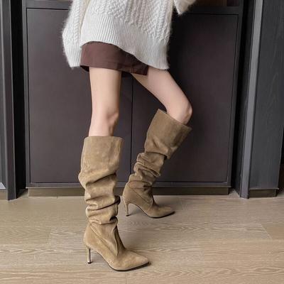 Ковбойские ботинки-чулки на шпильке с острым носком женские 2025 новые замшевые супер длинные высокие до колена ботинки цвета хаки