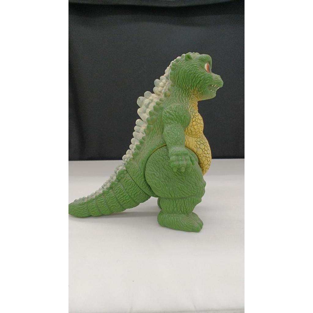 Б/у Bandai Маленький Годзилла Винил