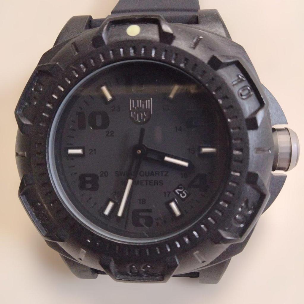 Б/у черные часы Luminox 0200, хорошее состояние