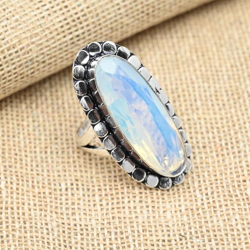 Молочный опал Твердый стерлинговый серебристый стерлинговый серебристый стерлинговый серебристый 925 ручной работы Прекрасный драгоценный камень Кольцо Ювелирные изделия