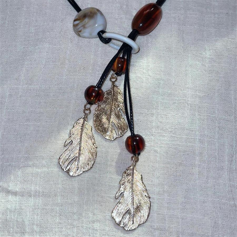 Resin Leaf Pendant, Fringed Necklace, Retro Ethnic Temperament, Sweater Chain, Niche Personality, High-end Jewelry, Women