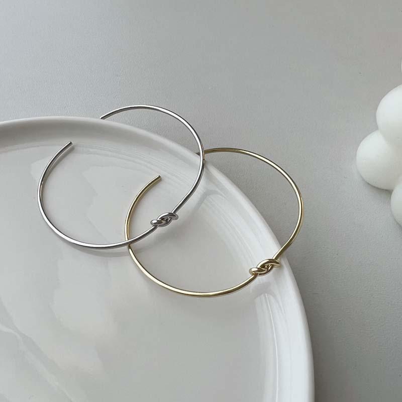 Европейский и американский модный браслет в форме восьмерки — простой, современный дизайн