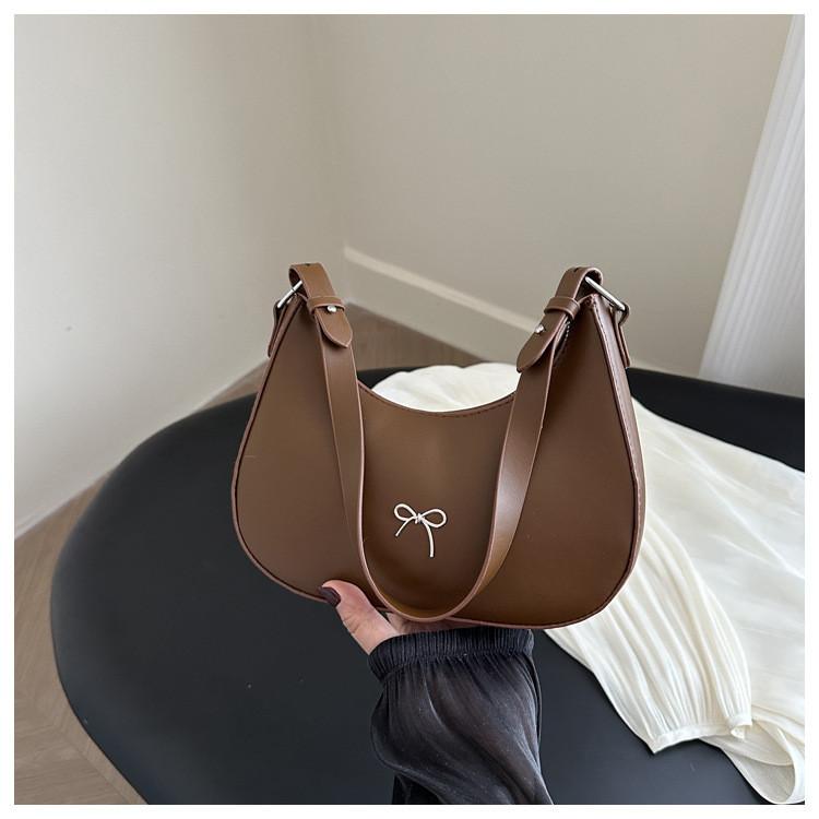 Elegant Retro-inspired Bow Handbag For Women Ideal For Casual Urban Fashion