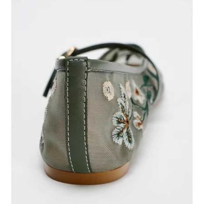 Мода 2025 Весна Новые продукты Женская обувь Мода Вышивка цветами Сетчатая ткань Балетки Национальный стиль