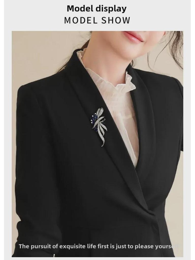 Роскошная брошь-бантик в виде цветка циркония: Стильная и универсальная булавка