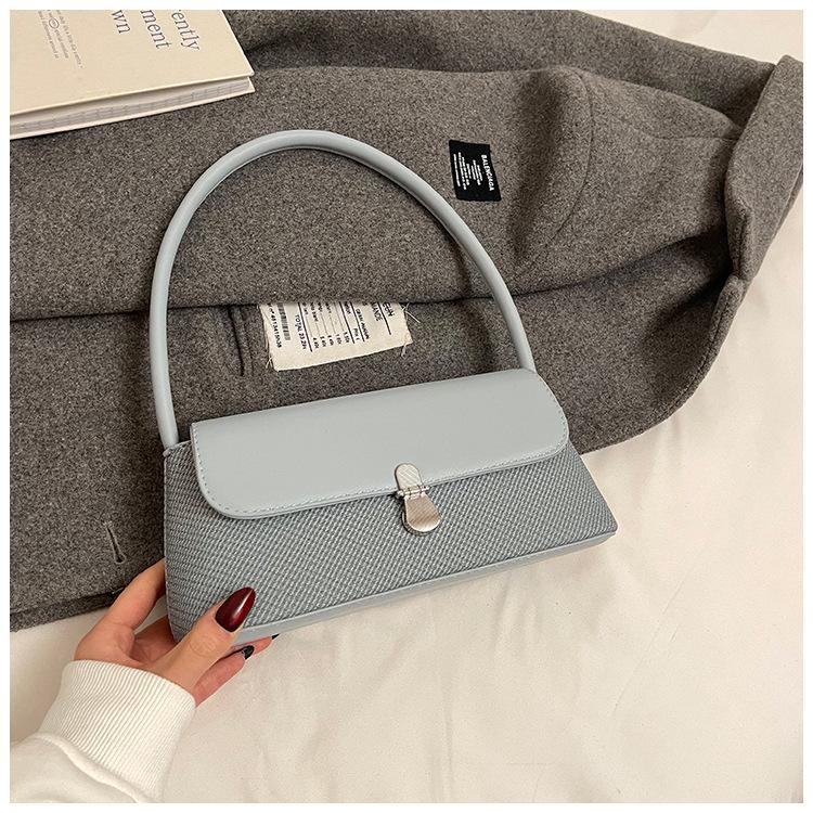 Retro Small Bag Women's 2025 New Trendy Spring and Summer Retro French Niche High-end Single Shoulder Underarm Bag Method Stick Bag