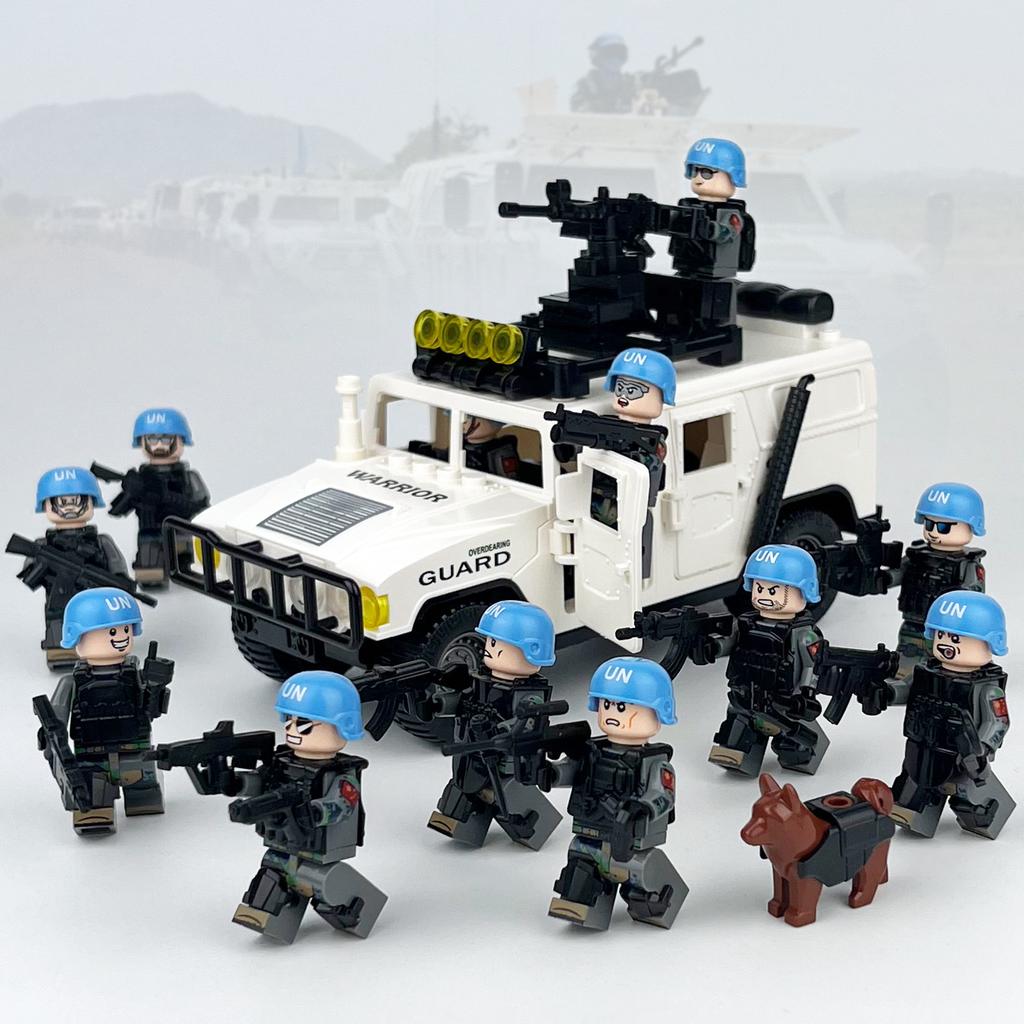 Package Wuwei Troops Swat Car Shield Children Assembled Building Block Toys Small Particles