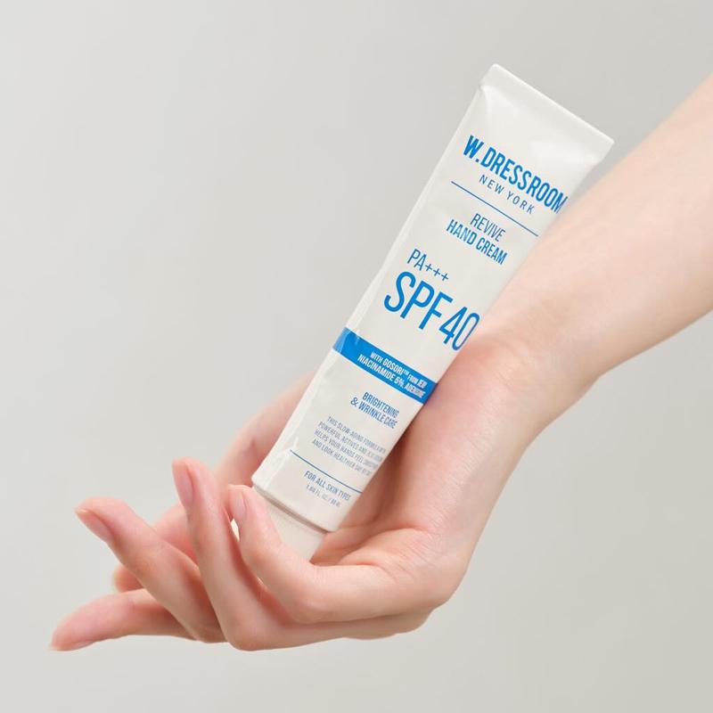 W.DRESSROOM Восстанавливающий крем для рук SPF 40 PA+++ 50 мл