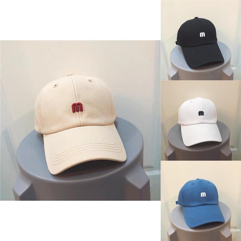 Стильная бежевая бейсболка с буквой M для женщин, акриловая, для защиты от солнца
