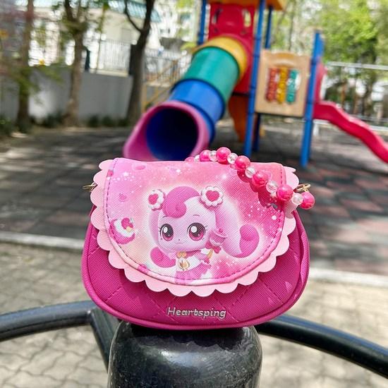 Haute Anjou Sweet and Sour Catch Tiniping Hatching Gilly Hand Cross, a Popular Character In Korea